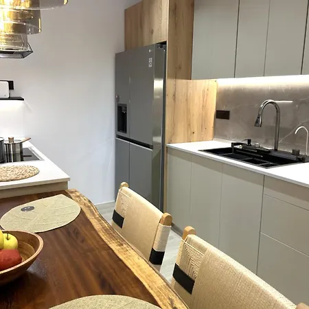 Vilă Katikia Línia